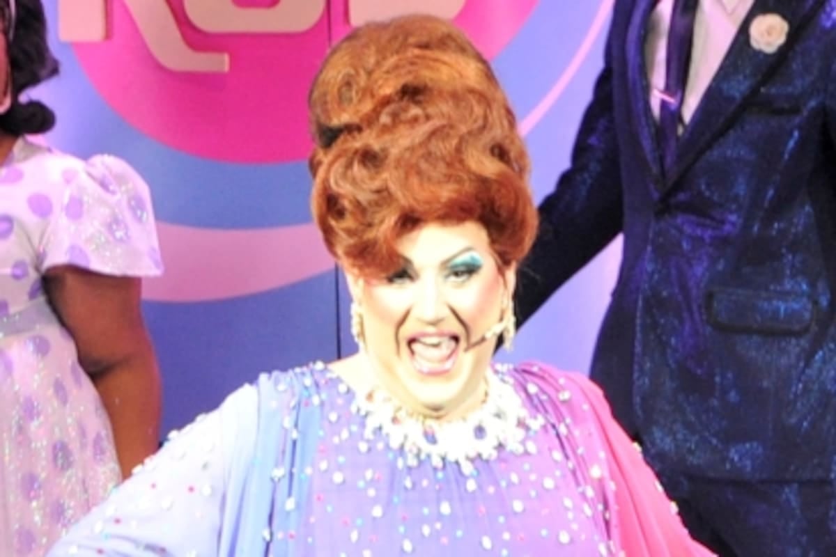 Hairspray se despidió en lo más alto y una rareza filosófica se coló entre los monstruos de la cartelera