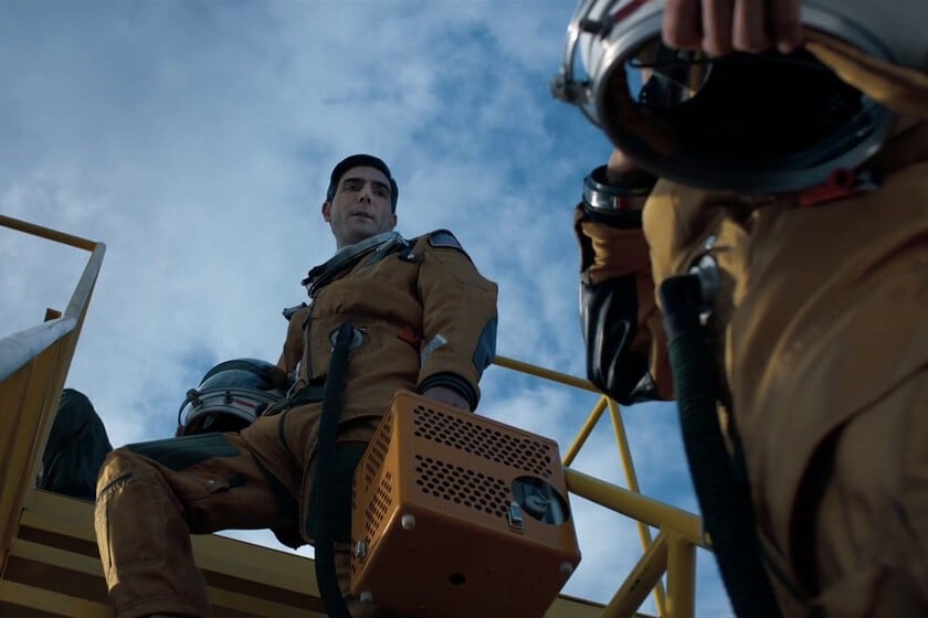 Reynolds y Branagh se estrellan en la Unión Soviética y Apple TV+ festeja en 101 países