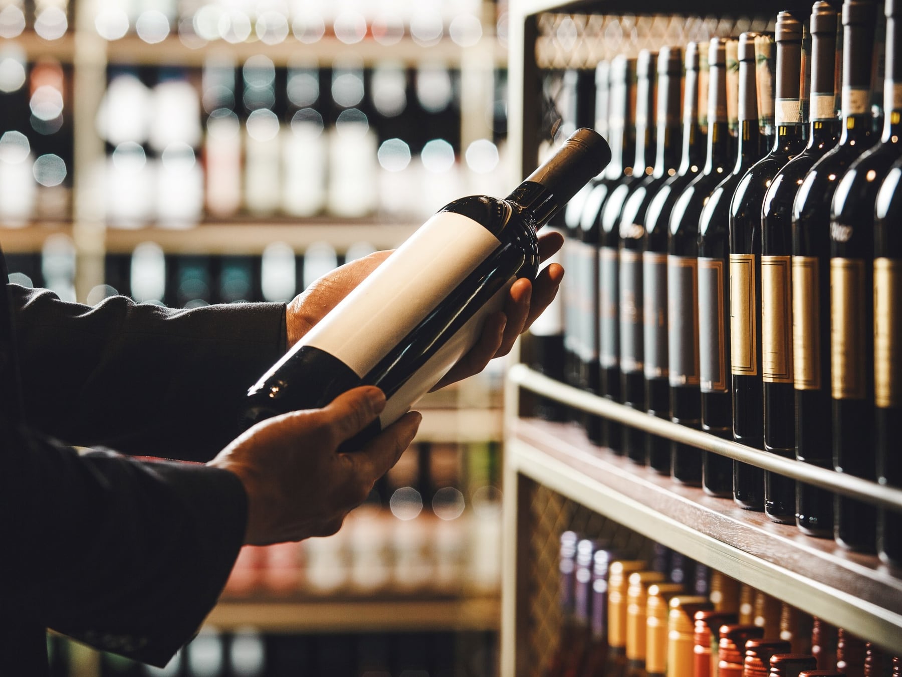Lo que realmente dice (y lo que no) la etiqueta de un vino argentino