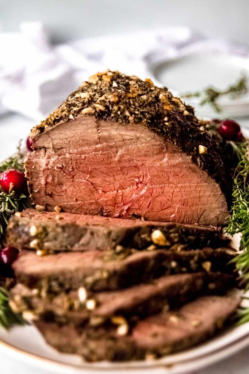 Cómo servir un solomillo entero cuando en la mesa hay tres gustos distintos para la carne