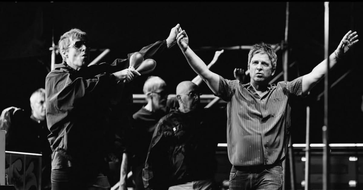 Cuando la foto la hace el público: el instante argentino de Oasis que cruzó el Atlántico