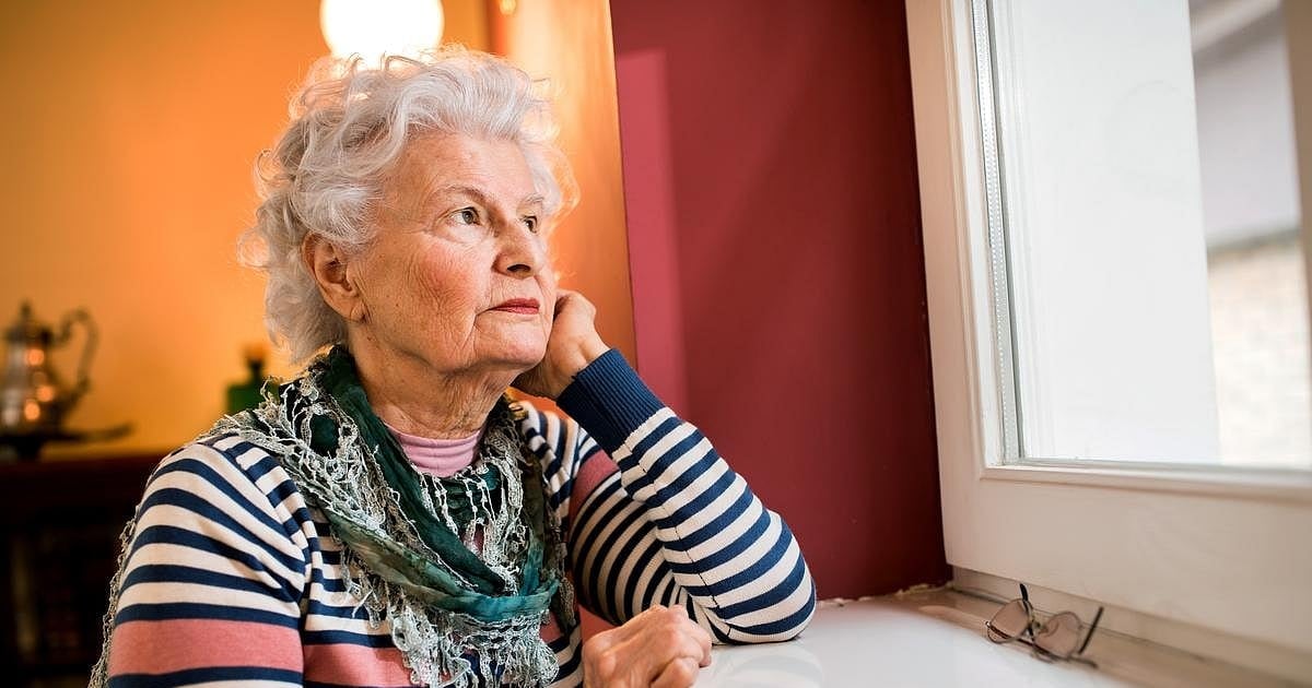 La cuenta de los años que se van sin darse cuenta: cuando estar solo y sentirse solo pesan distinto en la salud