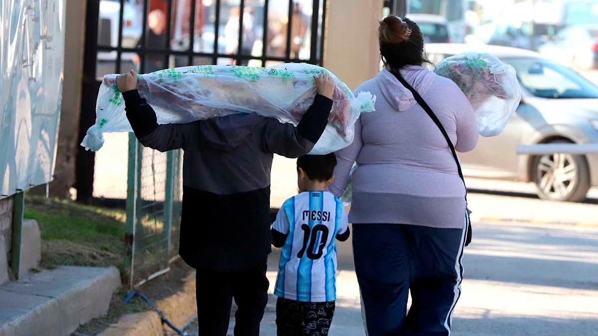 Dos sábados para recorrer el Concentrador de Neuquén y volver a casa con chivito y trucha del norte patagónico