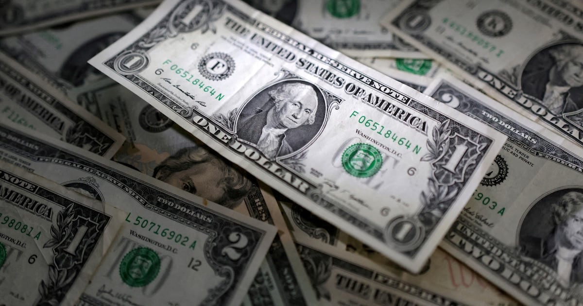 El dólar minorista retrocedió cinco pesos en la semana y se ubicó en $1.540 en el Banco Nación