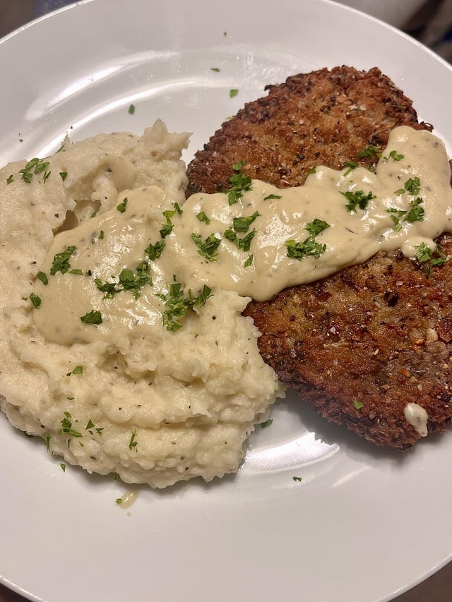La milanesa que le costó el delantal: Pachu Peña se despidió de MasterChef Celebrity en la primera gala