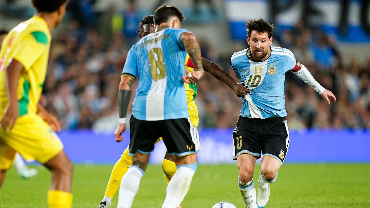 El día que el Monumental le dijo chau a Messi con un gol de Otamendi y la 10 en llamas
