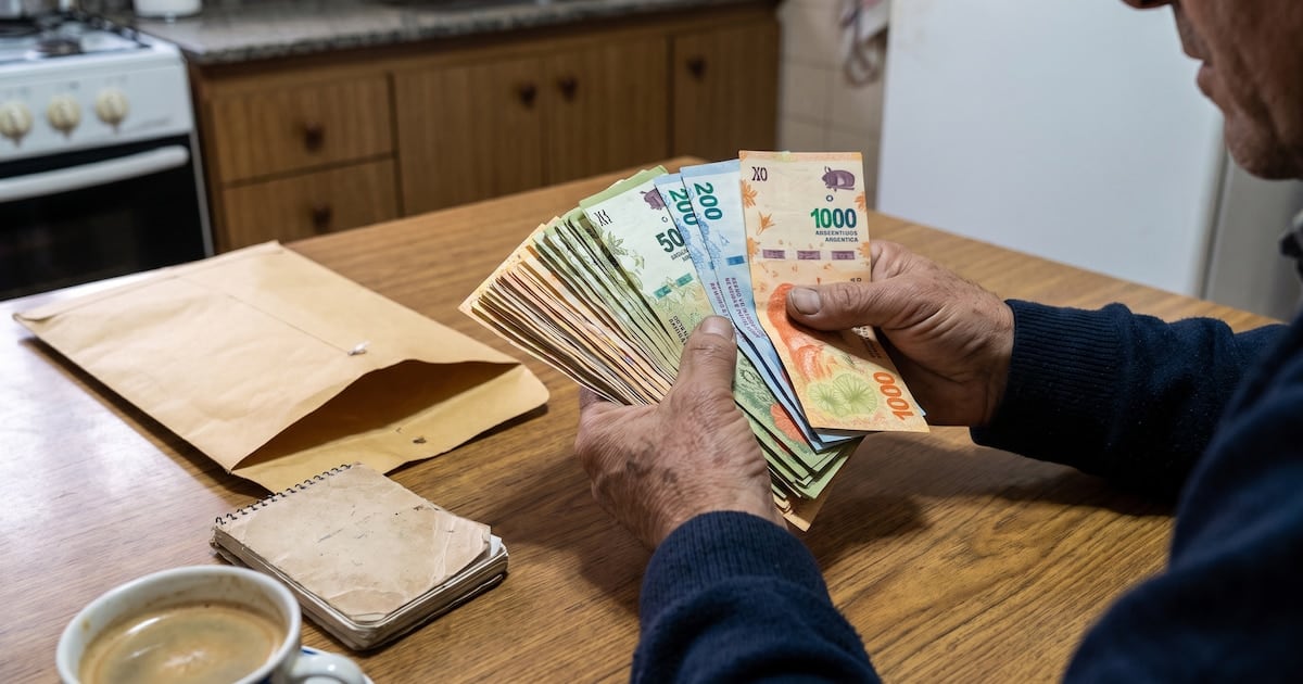 El peso del crédito sobre los hogares argentinos: $4,9 millones de deuda por persona y la mora ya alcanza a uno de cada cuatro deudores