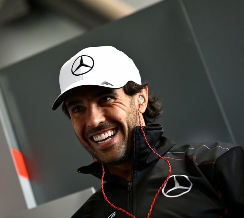 Manu Urcera se planta con el Mercedes-Benz y aguanta la parada: “Fue una decisión acertada”