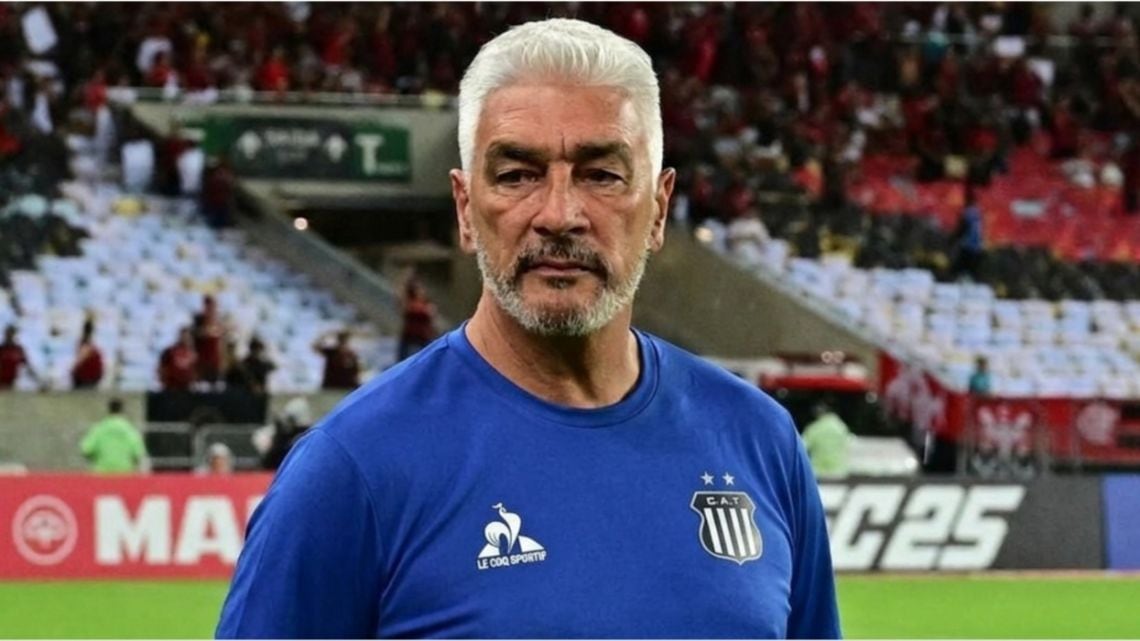 Talleres se hunde en la Bombonera y De Felippe les habla de frente a los que todavía creen