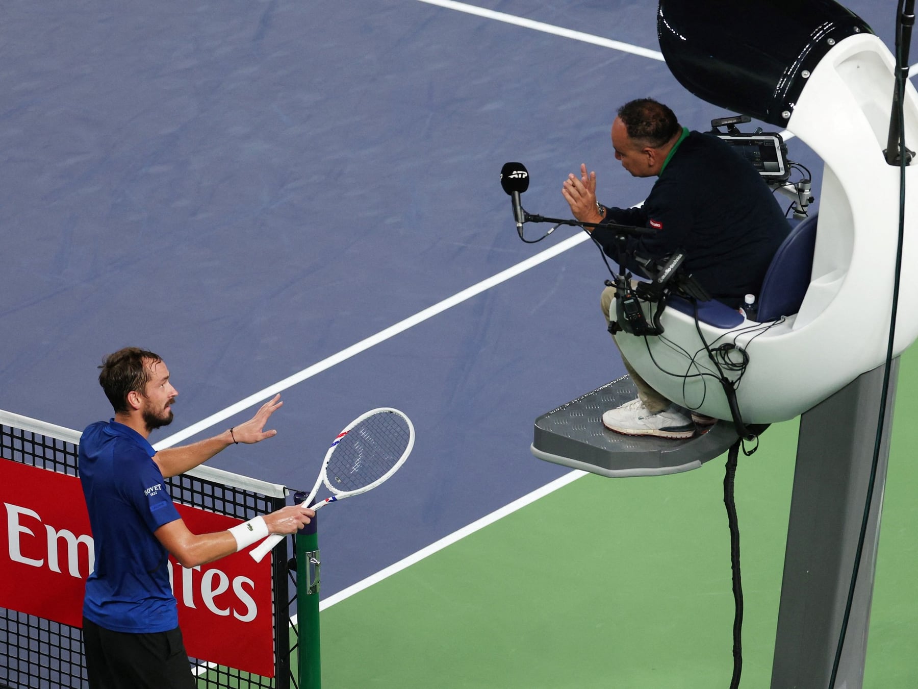 Medvedev, elshowman de la mala leche: amenazó con irse a casa en pleno Masters 1000 de Shanghái