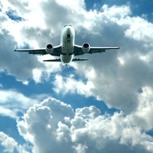Argentina mantiene la mayor carga impositiva regional sobre los pasajes aéreos internacionales