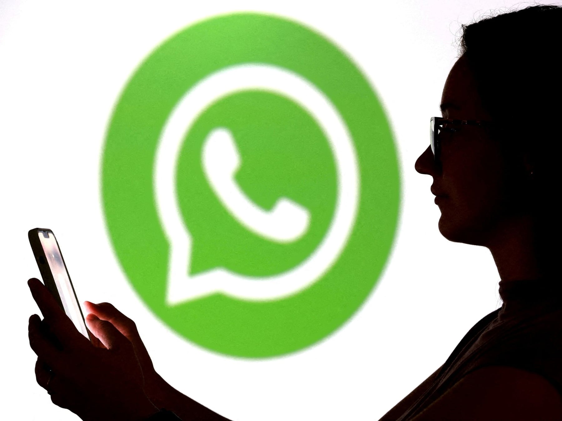 ¿Te dejaron el WhatsApp abierto en otra compu? Así lo cerrás en dos minutos