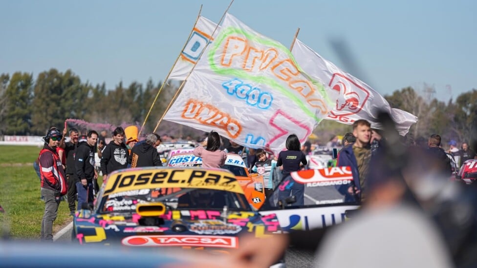 José C. Paz Racing se subió a la cima con doblete en La Plata