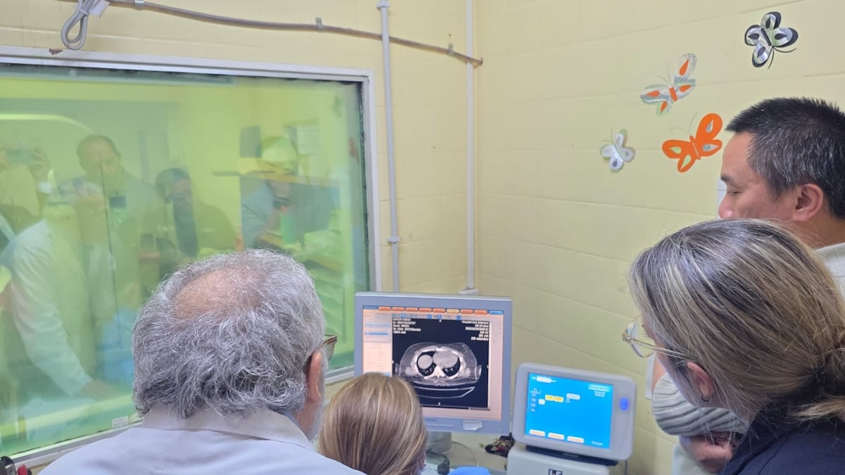 La primera autopsia digital argentina busca responder sin abrir el cuerpo