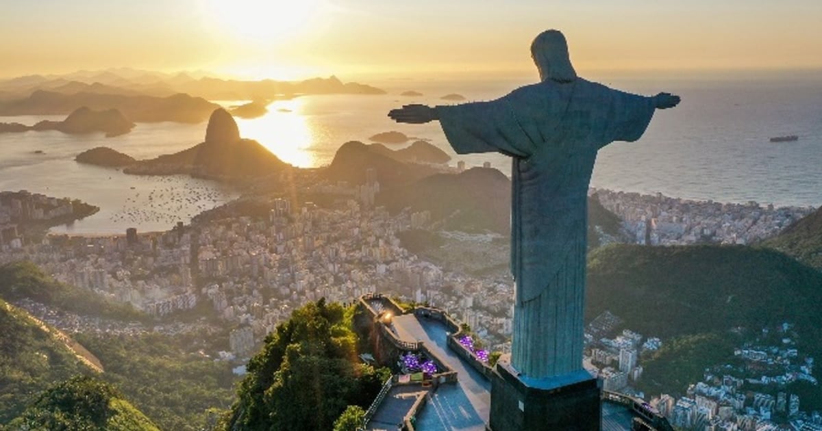 Vacaciones en Brasil: baja el costo de los gastos en reales, pero los pasajes siguen atados al dólar